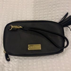 STEVE MADDEN black leather wristlet, like new.